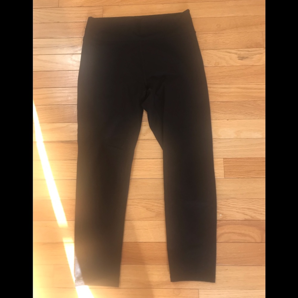 Fabletics cropped leggings